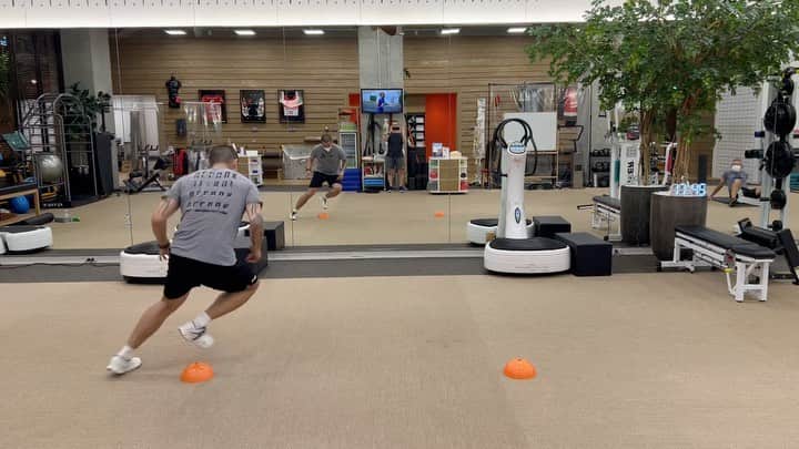 佐々木明のインスタグラム：「R-body project = Return project. 違うかもだけど今の俺にはそんなRにとらえてます。 動きを取り戻す。  まだまだ遅いです。 でも大丈夫です。ちゃんと上がってきますから。 こう言う恥ずかしい瞬間は出したくないですが、これも含めて40歳からの再起をかけた事ですもんね😌」