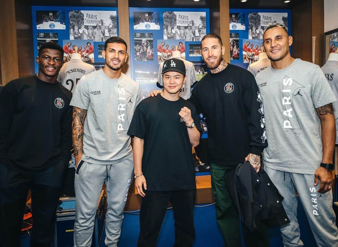 那須川天心のインスタグラム：「PSG❤️💙」
