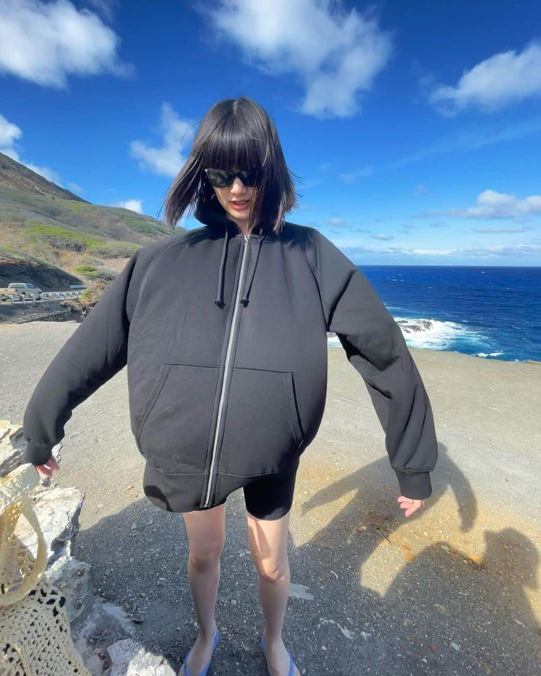 新井貴子のインスタグラム：「Power suits💪🏻」