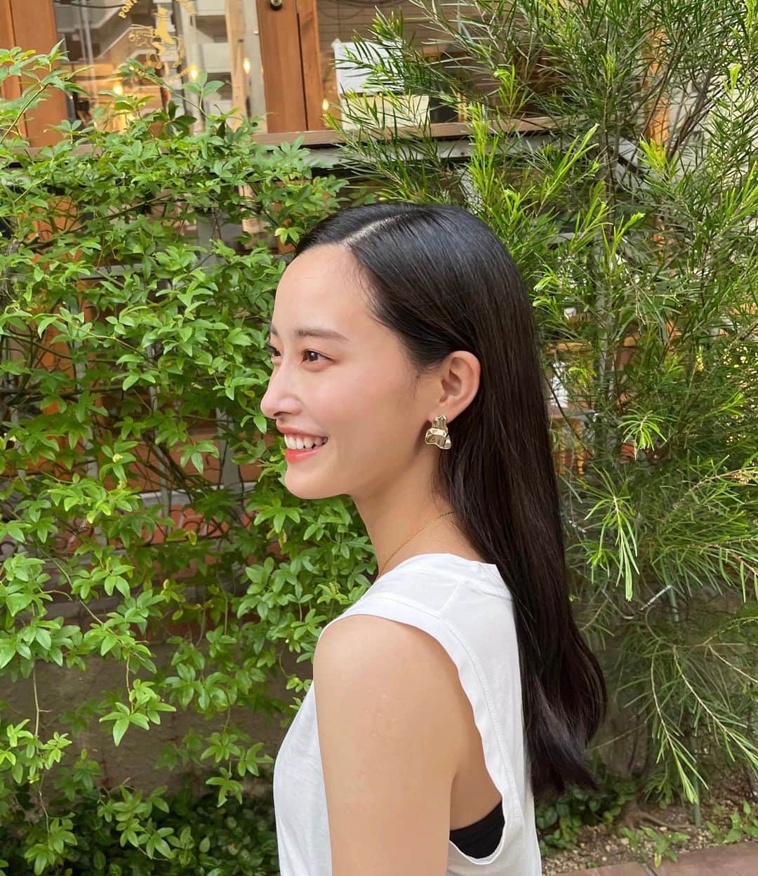 早坂風海のインスタグラム：「いっぱい笑った日🌼 ⁡ 涼しげなスカートがお気に入り💛✨ ⁡ ⁡ ⁡ #早坂風海 #カザスタグラム」