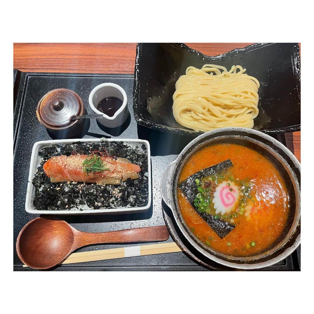 のインスタグラム：「【和氣あず未がYATTEKURU】 * * 北九州市あるあるcityでのイベント♪ 昼の部夜の部ともたくさんの方にお越しいただいて とっても嬉しかったよ〜！！ * * イベントスタッフさんにも北九州の美味しいものをご馳走になったし、 前乗りでも福岡をたっぷり満喫できたし とっても楽しい福岡遠征でした🌟！ 美味しい物多すぎて腹がはち切れるかと思ったよ… * * また行きたいなー！♡ * * 2022.7.10」