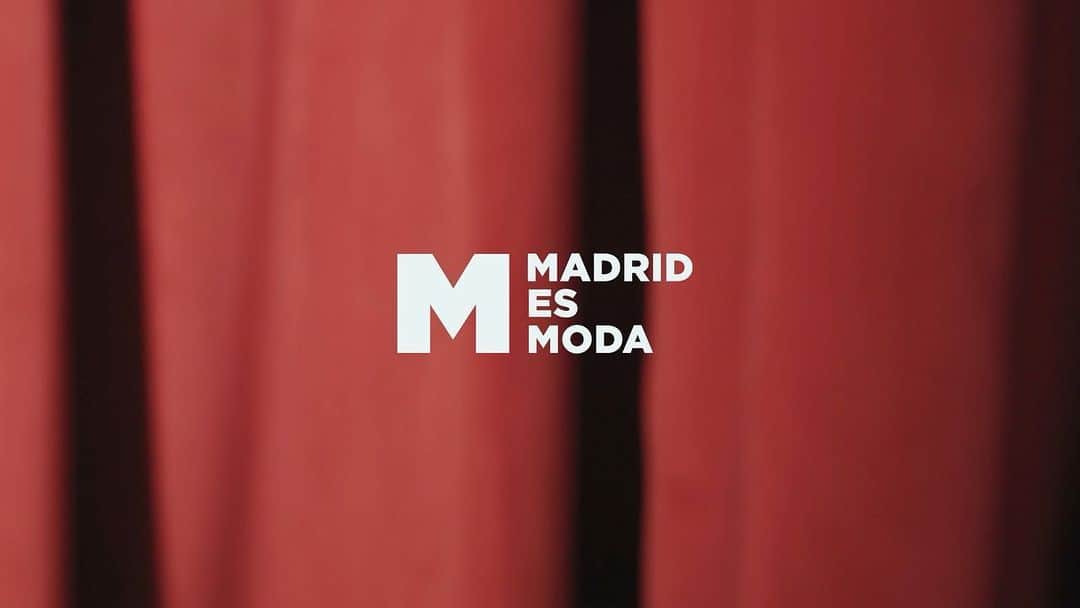 ガルシアマドリッドのインスタグラム：「La moda baila!!   @garciamadrid @creadoresacme @madridesmoda_oficial  @m_c_d_moda」