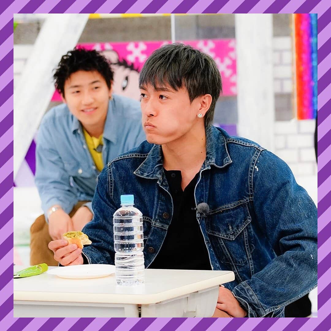 GENERATIONS高校TVのインスタグラム：「催眠術科の懐かしSHOTを大公開📸💙  驚くほど催眠術にかかりまくるGENEがまた見られるよ🤣 配信楽しみ！って人は【🏫】でコメントして✍️✨  ---------------------------------- #gene高 #ジェネ高 #generations高校tv #gene #generations #ジェネ #ジェネレーションズ #generationsfromexiletribe #ldh #白濱亜嵐 #片寄涼太 #数原龍友 #小森隼 #佐野玲於 #関口メンディー #中務裕太」