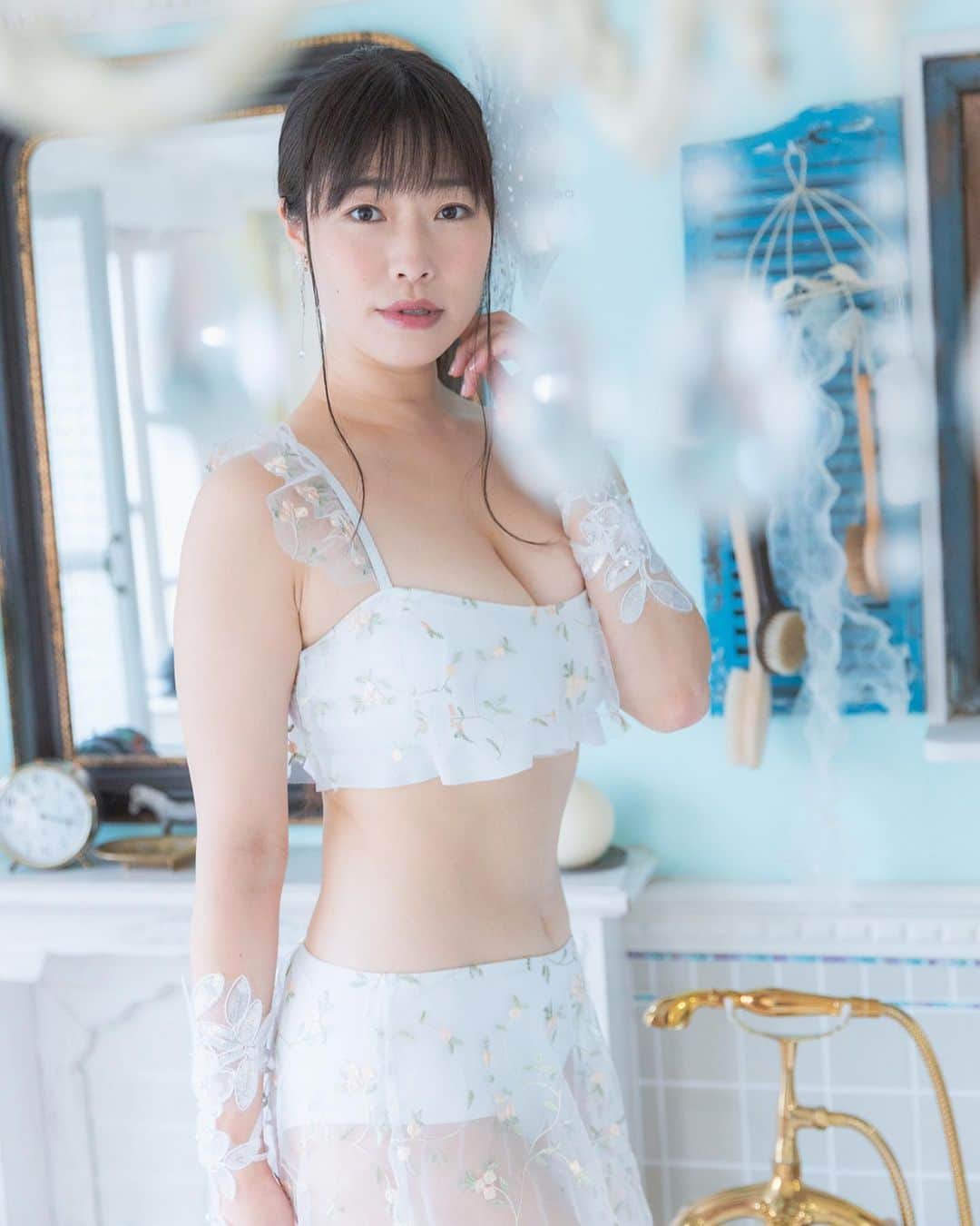 のインスタグラム：「Photo * 松川コウジさん @mgra_koji  #portrait #portraitphotography #japanesegirl #sexy #lingeriesexy #gravure #gravureidol #セクシー番長 #小田飛鳥 🤍」