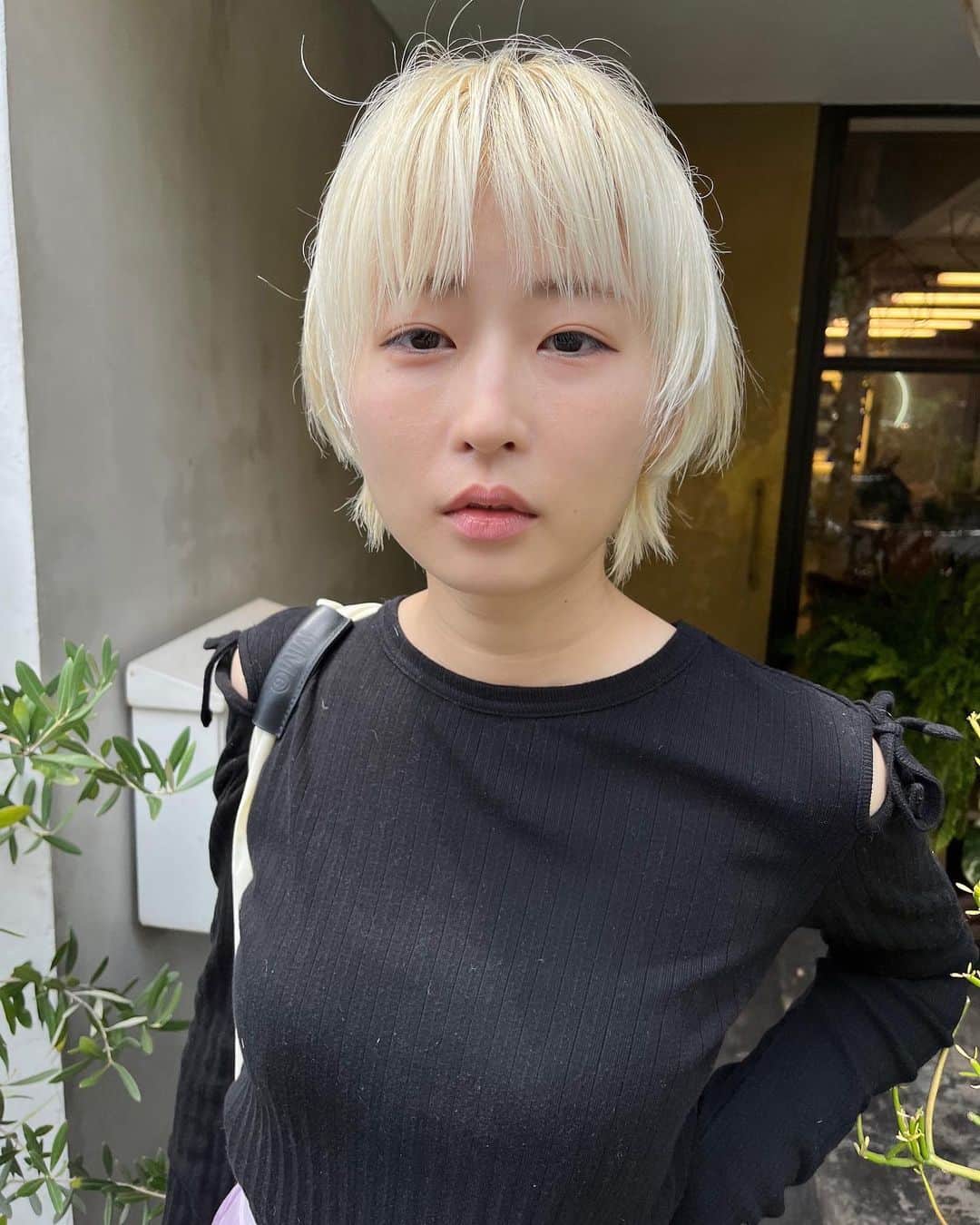 PORINのインスタグラム：「あしたからyarden展示会🌱 23と25は終日在廊致します。 24はビッケさんとのツーマン！ たのしみ🍀」