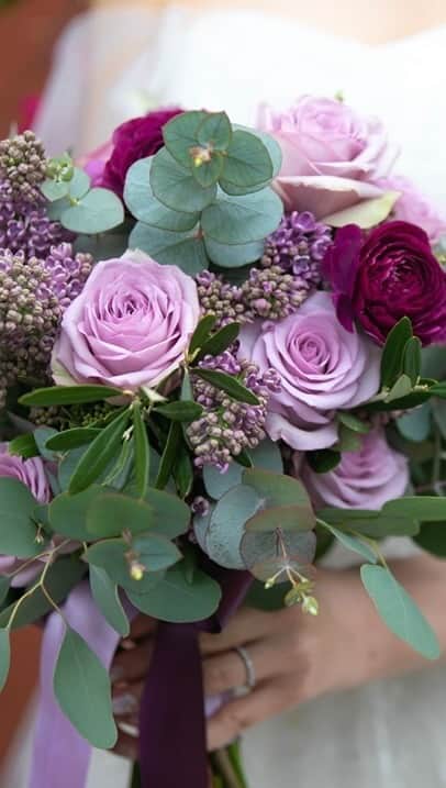 岩間恵のインスタグラム：「ROSE LABO🌹のおすすめご紹介♡  @roselabo.japan   完全無農薬栽培で食べられるバラから出来たスキンケア、コスメを取り扱っているブランドです💓」