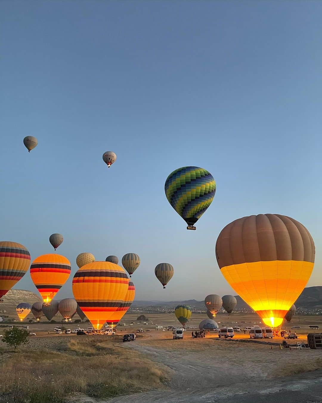 チン・ジュヒョンさんのインスタグラム写真 - (チン・ジュヒョンInstagram)「Fly to the sky🎈 #cappadocia #hotairballoon」7月23日 3時59分 - jinjuhyung_