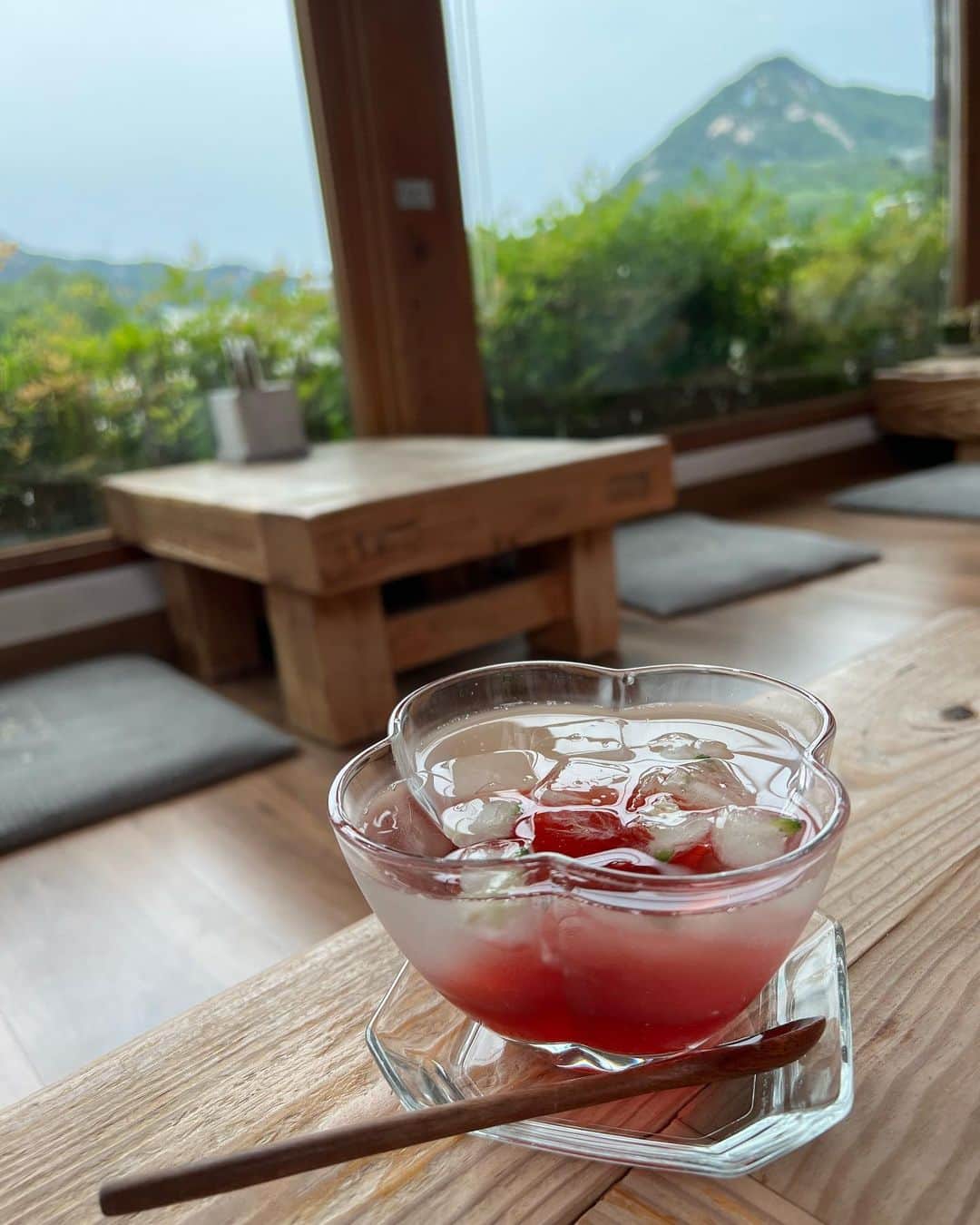 かおるのインスタグラム：「Recode🇰🇷🌻」