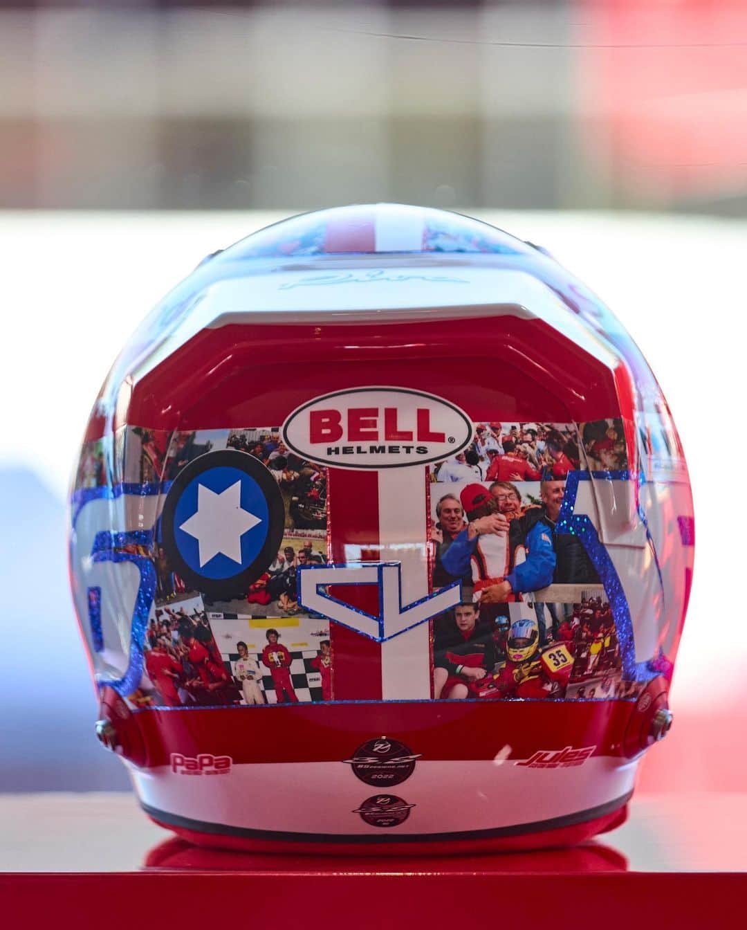 シャルル・ルクレールさんのインスタグラム写真 - (シャルル・ルクレールInstagram)「Special helmet for a special journey ❤️ All the angles of @Charles_Leclerc’s #FrenchGP helmet 🇫🇷  #essereFerrari 🔴 #F1 #Charles16」7月22日 22時44分 - charles_leclerc