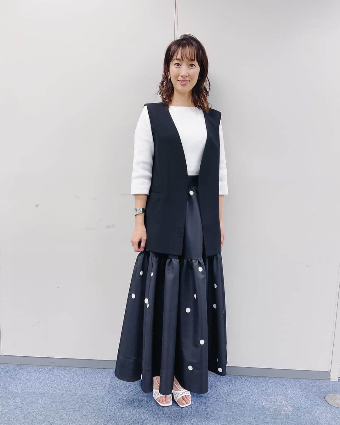 坂下千里子　スカート 