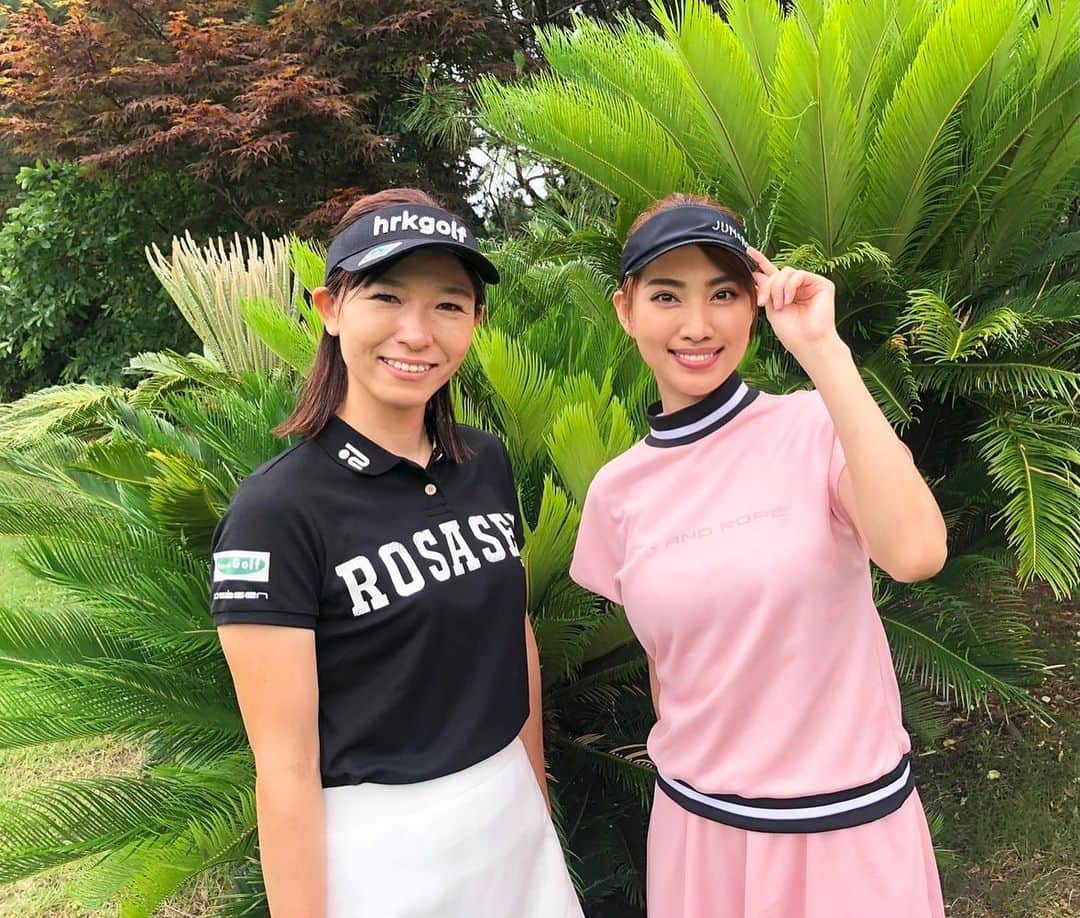 のインスタグラム：「先日のゴルフの動画が『アース製薬 Dream Shot 〜輝け！ゴルファー』というサイトにアップされました🏌🏽‍♀️☀️  そして、インタビューの様子が明日、ラジオでも放送されるそうです！  7:30〜7:55 東京FM 『アース製薬 Dream Shot〜輝け！ゴルファー』  私のようなゴルフ超初心者の方には特にオススメの動画です⛳️一緒に頑張っていきましょう🫶🏾！  #茅ヶ崎 #GDO茅ヶ崎ゴルフリンクス #ゴルフ #コース #アース製薬 #dreamshot輝けゴルファー #植田希実子 プロ#golf #junandrope」