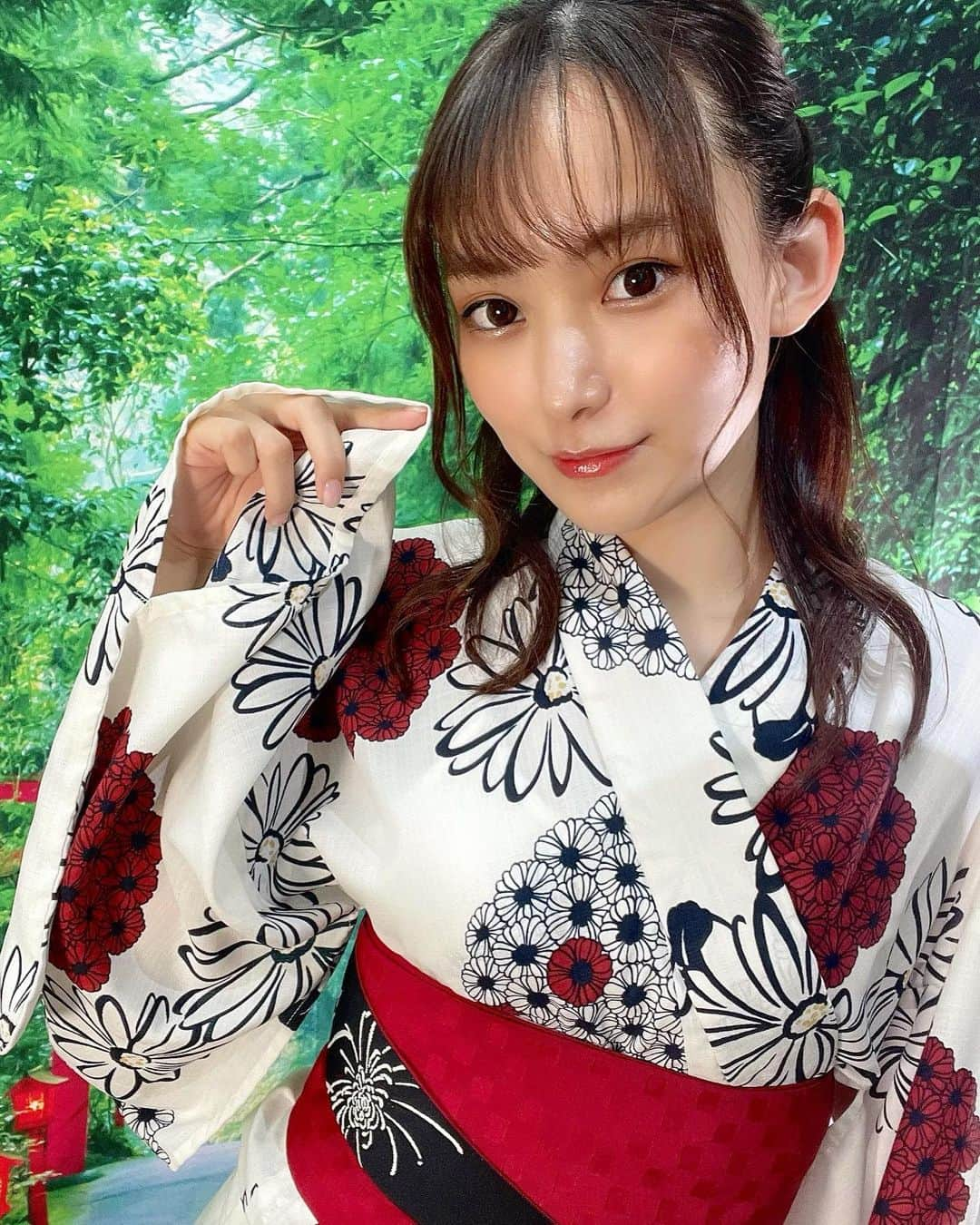 御寺ゆきさんのインスタグラム写真 - (御寺ゆきInstagram)「サイン入りチェキが販売されました！ 25日までなのでお申し込みはお早めに🙇‍♂️💦 . 詳細やURLは私のストーリーと、Twitterに載せてます💕 ぜひゲットしてくれたら嬉しいです💕 . #浴衣 #チェキ #宿題チェキ #サイン入り #イマドキ宿題チェキ」7月22日 23時58分 - terashi1220