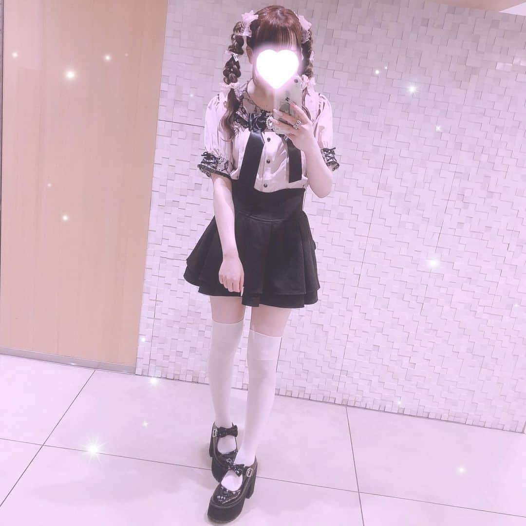 さきまるちゃんさんのインスタグラム写真 - (さきまるちゃんInstagram)「🎀全身ver.🎀 ピンクと黒の組み合わせやめられない🐭 量産型っぽくしてみた！  #量産型#量産型ヲタク #量産型コーデ #量産型オタク #量産型ヲタクになりきれないヲタク #量産型女子 #地雷#地雷系女子 #地雷女 #地雷コーデ #地雷女子 #コンカフェ嬢」7月23日 12時01分 - sakimaru_chan