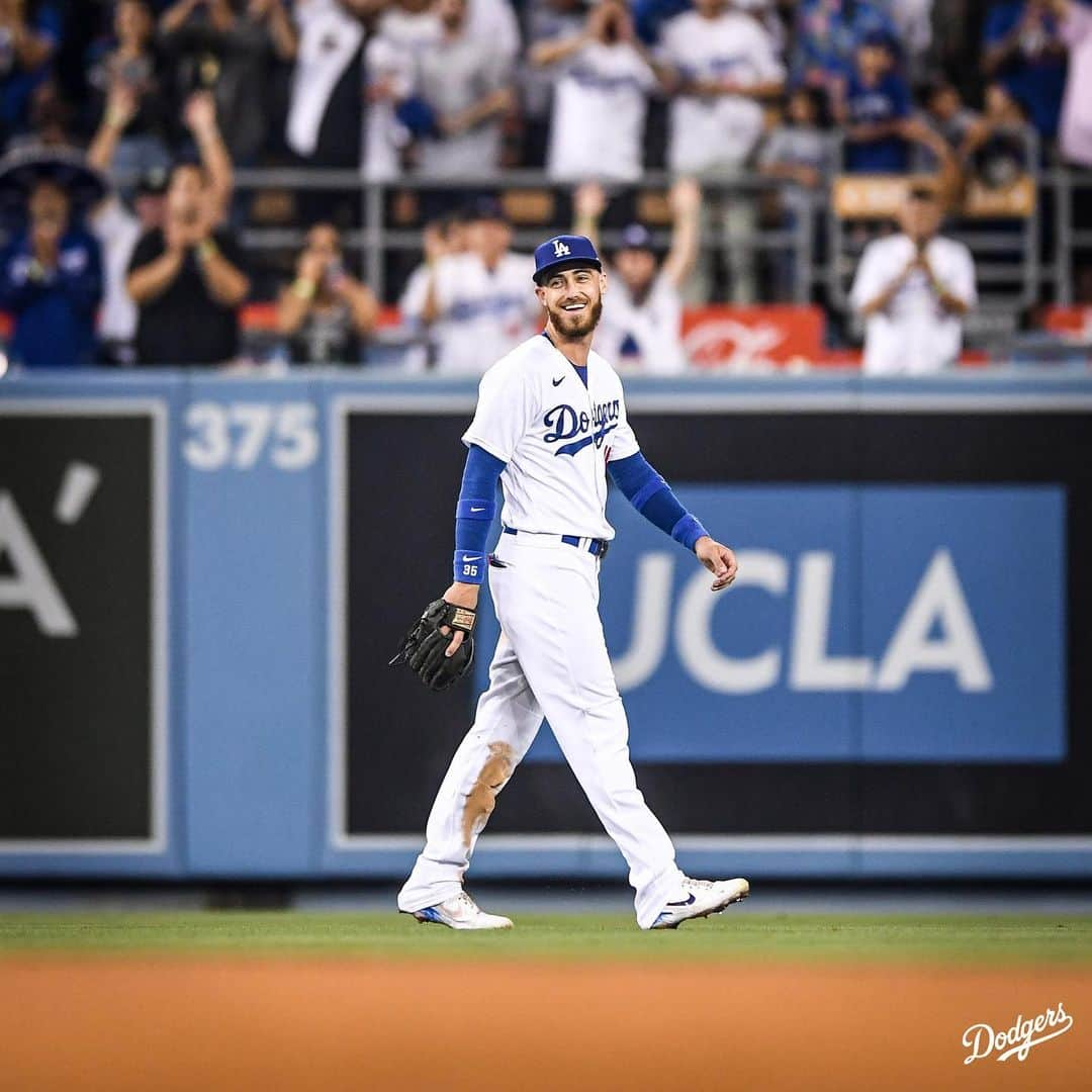 クレイ・ベリンジャーさんのインスタグラム写真 - (クレイ・ベリンジャーInstagram)「“Cody” chants from the best fans in baseball.」7月23日 15時36分 - cody_bellinger