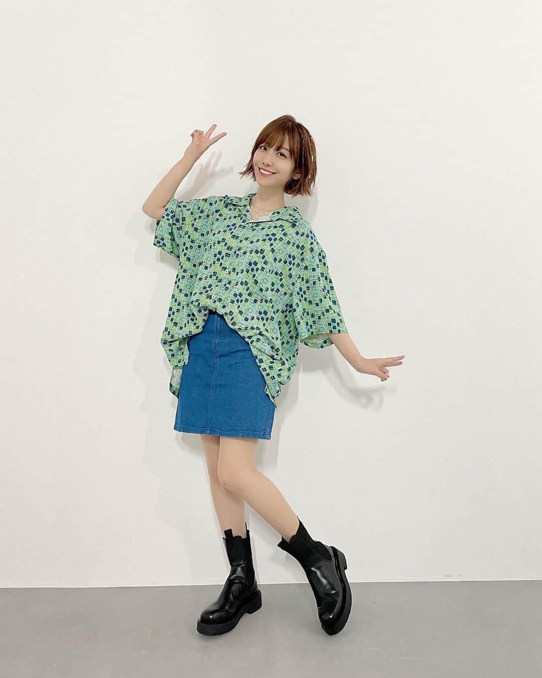 愛美のインスタグラム：「声優アニメディア✨ #衣装 #ootd」