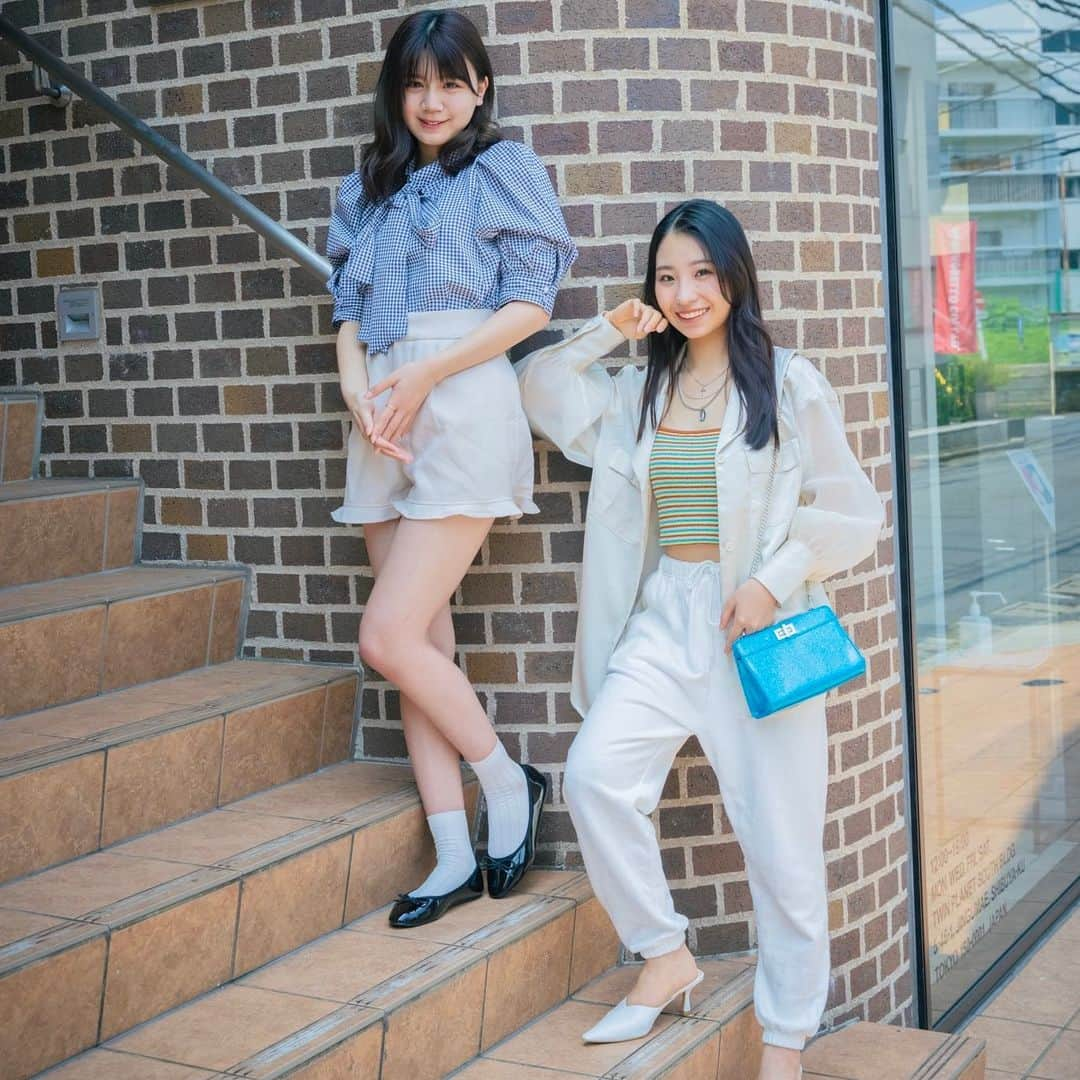 Popteenさんのインスタグラム写真 - (PopteenInstagram)「Popteen8月号『私服7DAYS着回し‼︎』企画のアザーカットを公開🫶🏼  レギュモ11人が、おしゃれ力と自己プロデュース力が問われる私服着回しに挑戦✨ 今回はクラシカルガーリーのるねちょと、オトナカジュアルのあすちぃのコーデを紹介❕  みんなの好きだったコーデをコメント欄で教えて🥰  #Popteen#レギュラーモデル#るねちょ#堀越琉音#あすちぃ#今里あすか#着回し#着回しコーデ#クラシカルガーリー#クラシカル#ガーリー#ガーリーコーデ#オトナカジュアル#オトナカジュアルコーデ#カジュアル#カジュアルコーデ#jk2#sjk#夏コーデ#夏私服#夏休み#リアコ祭#アザーカット」7月23日 19時09分 - popteen_official