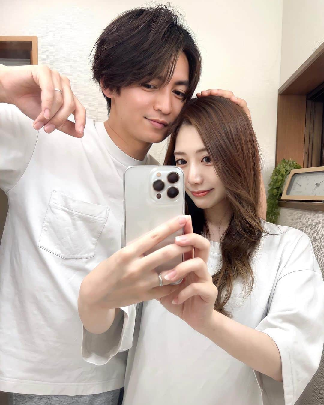 ゆいみんのインスタグラム：「⁡ ⁡ ⁡ 𝐇𝐚𝐩𝐩𝐲 ⁡ 夫婦になっても仲良く平和な日々を過ごしてます🤍 ⁡ ⁡ ⁡ #夫婦生活 #毎日幸せをありがとう #だいすきな人」