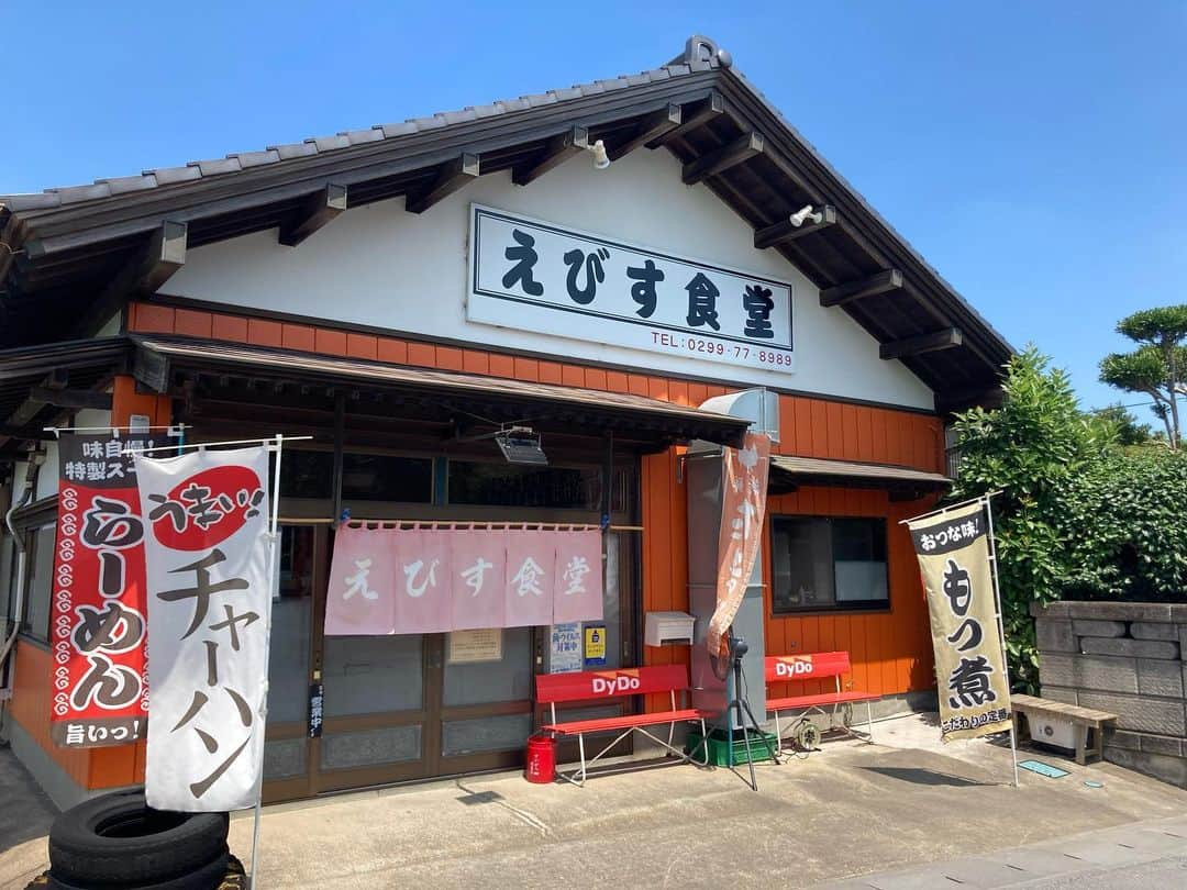 平田亮介さんのインスタグラム写真 - (平田亮介Instagram)「【男女混合バレー大会 下見の旅】~茨城県神栖市~  友達が10月に一泊2日の男女混合バレーの試合(@mimucup )を 主催するということで、付き添いで会場・宿泊施設の視察に🌊  天気もいいしローカルな定食屋のご飯は美味しいし 最高の1日になりました🤲  @mimucup 凄いです🤩🤩  ▶︎一泊3食付き🍙 ▶︎海まで徒歩5.6分の宿泊施設🌊 ▶︎試合後BBQ大会あり🍖🍺 ▶︎新設のアリーナ(3面)🏐 ▶︎高額(？)賞金あり🤯  話聞いてて自分が出場したくなりました。出よかな。 誰か一緒にバレーしてくれる人、募集です🙋🏻‍♂️  気になる人は専用アカウントか柳田までDMくださーい😁  #mimucup」7月23日 21時40分 - ta_ka_y