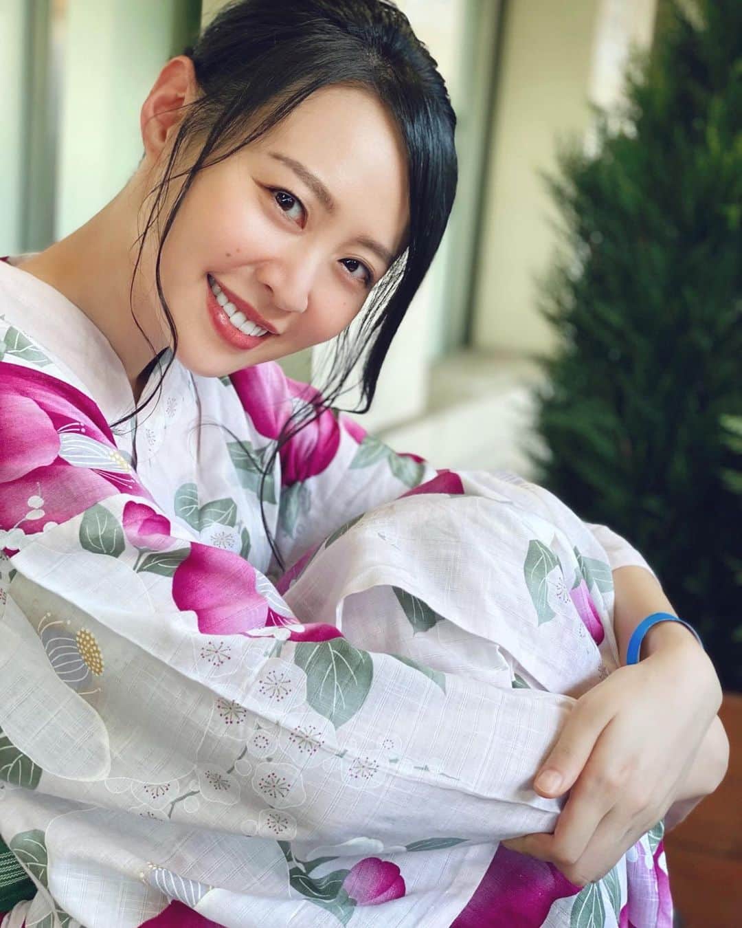 のインスタグラム：「毎日暑くなってきたね😖🍧 気を抜いたら熱中症になりそうだから、みんなも気を付けてね。  おやすみなさい…🌙  #浴衣 #ゆかた女子 #浴衣女子 #浴衣ヘア #夏 #東京 #お祭り #夏祭り #summer #summerfashion #goodnight」