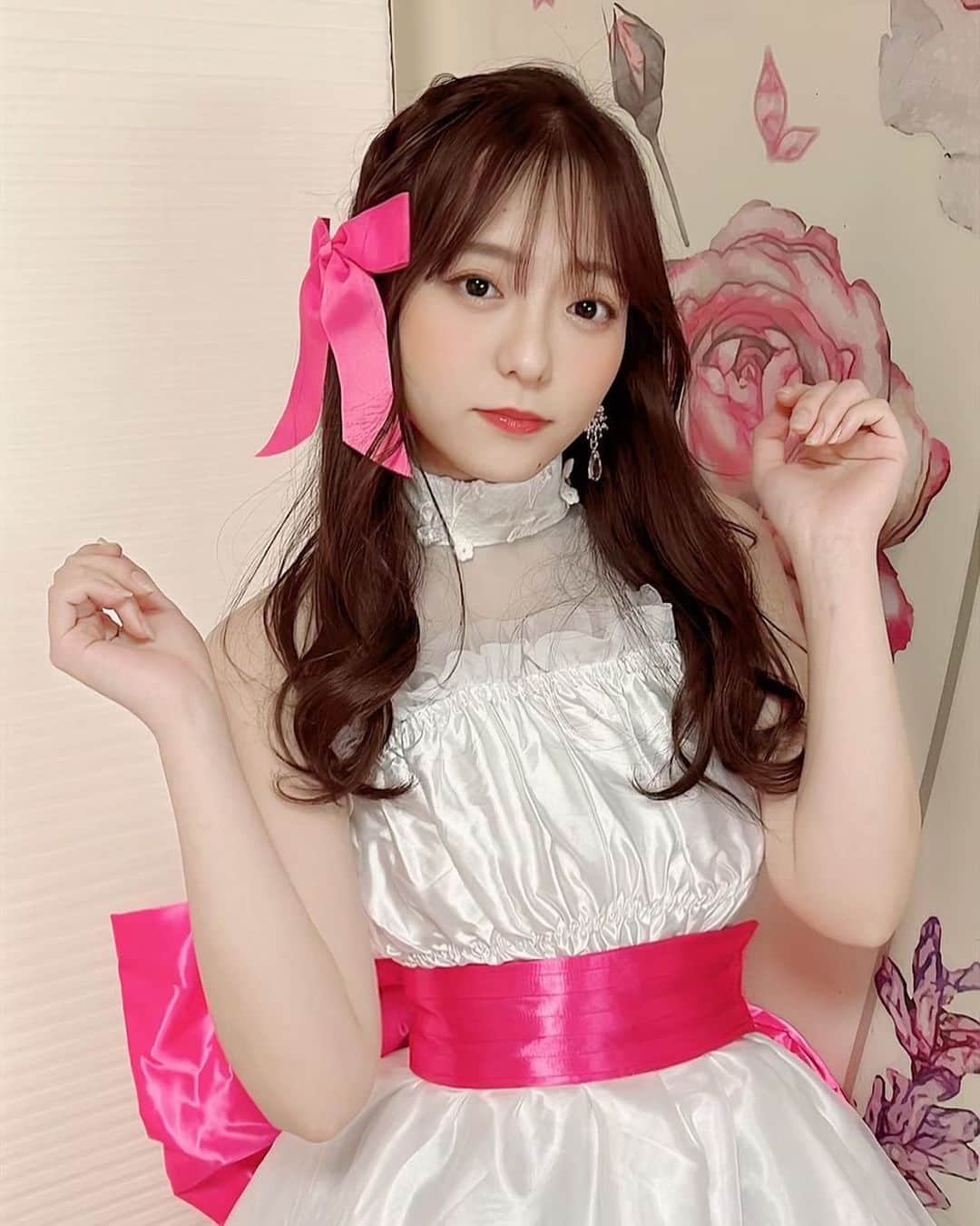 東城希亜のインスタグラム：「💖  プリンセスになりたかった人 懐かしいのひっぱりだした！！！！ 誕生日の時に着たやつっ🎀  来年20歳だって怖いね🦣  👑👑👑  #他撮り #雰囲気 #雰囲気好きな人いいね #美男美女と繋がりたい #좋아요 #좋아요반사 #좋아요그램 #좋아요환영 #좋아요테러 #좋아요꾹 #좋아요폭탄 #좋아요꾸욱 #팔로우 #팔로우환영 #팔로미 #팔로우미 #셀카  #셀카그램 #셀카스타그램 #셀피 #셀피그램 #셀스타그램 #셀끼꾼 #followme #likeforlikes #ドレス」