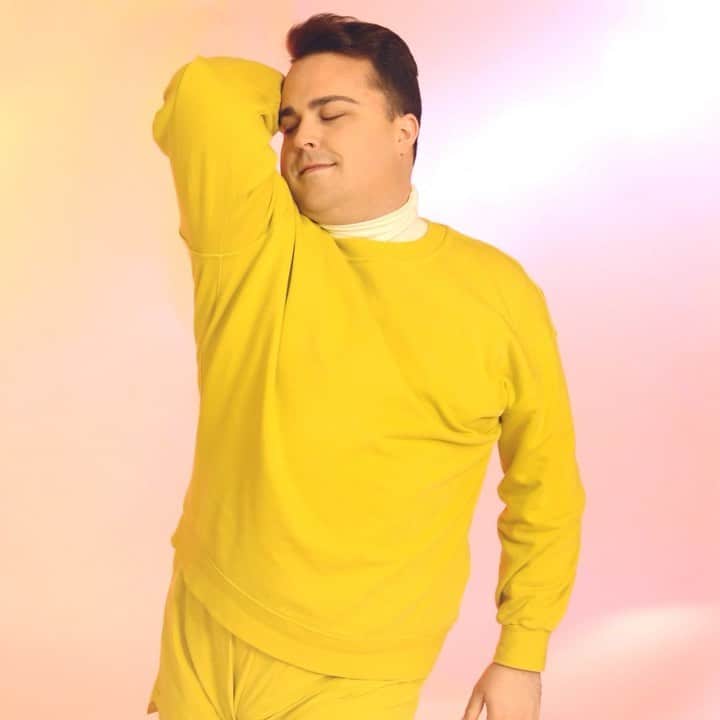 アメリカン・ダンスアイドルのインスタグラム：「It’s fitting that @beauharmon_’s wearing yellow because he was born to be a star! ⭐️ #SYTYCD」
