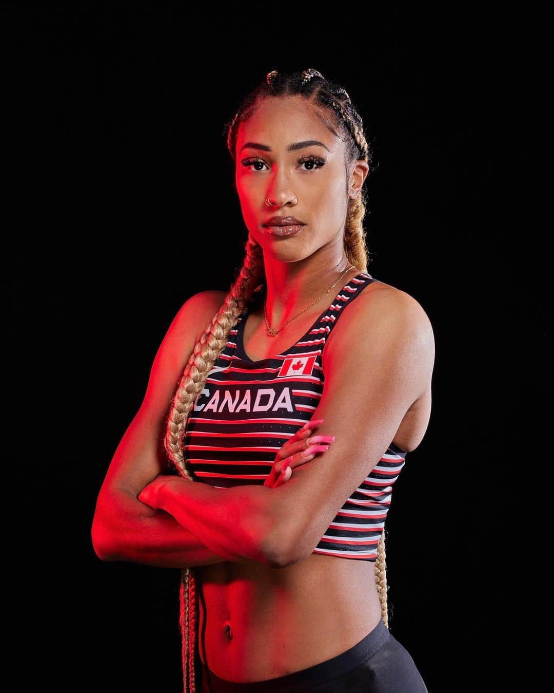 Leya BUCHANANのインスタグラム：「It was an amazing experience to represent my country! 🇨🇦✨⁣⁣ ⁣⁣  📸: @bee_alyssatrofort  ⁣⁣ ⁣⁣ ⁣⁣ ⁣⁣ ⁣⁣ ⁣⁣ ⁣⁣ ⁣⁣ #igers #igdaily #explore #explorepage #tracknation #trackandfield #trackgirls #athlete #worldchamps #teamcanada #athleticscanada #canada」