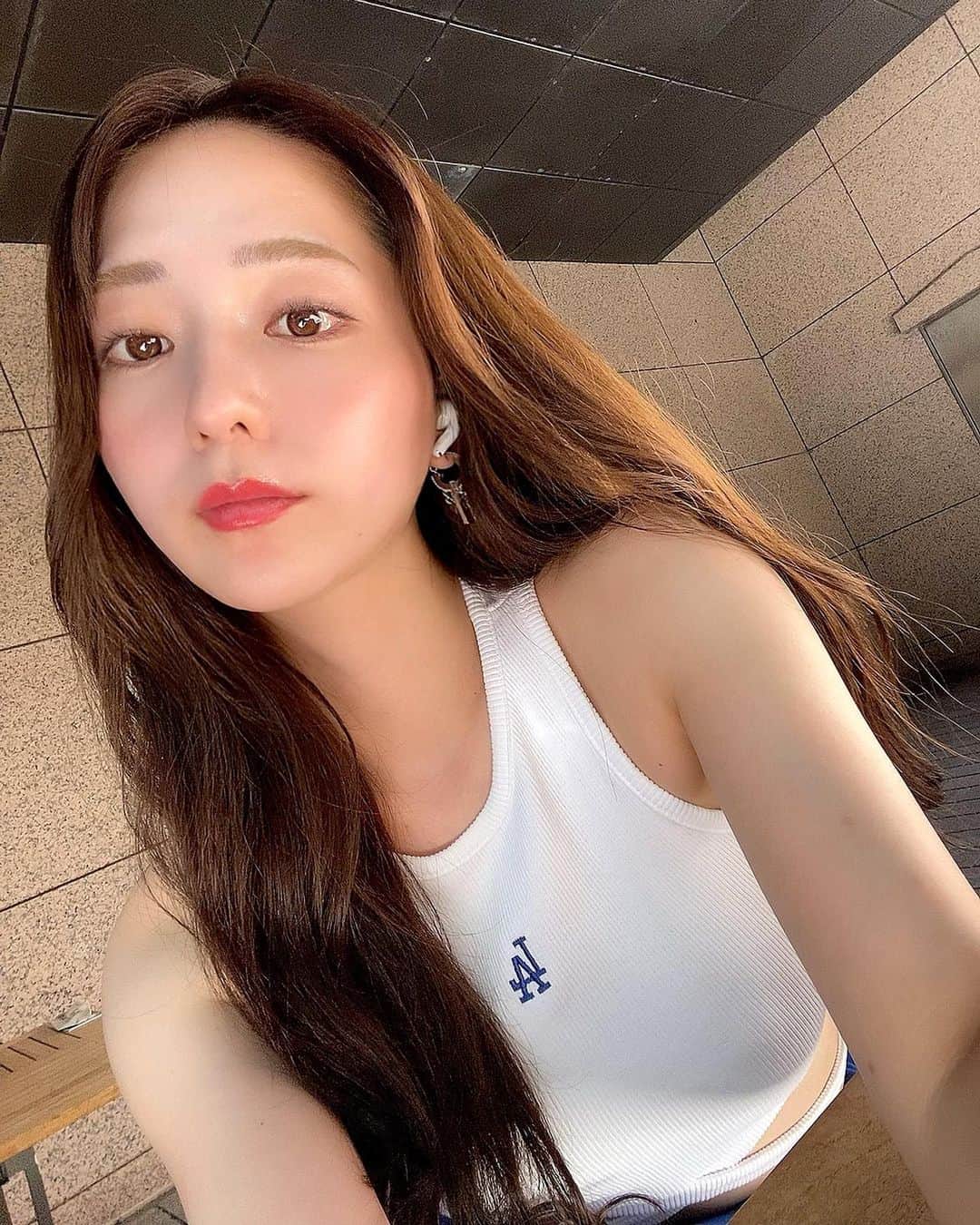 堀尾実咲のインスタグラム：「あちちち👶  夏ぅっ🌺  #backtothefield #spiralgirl #スパイラルガール #夏コーデ」