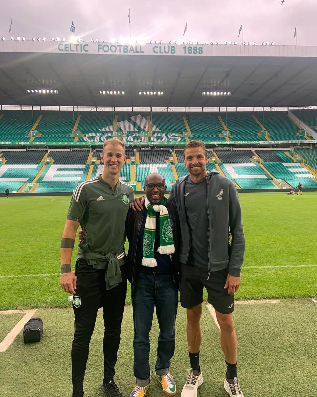ティム・クルルのインスタグラム：「Always good to catch up with friends from wayback 👍🏻#gkunion」