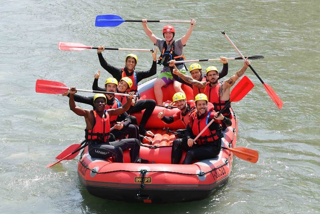 ステファノ・ストゥラーロさんのインスタグラム写真 - (ステファノ・ストゥラーロInstagram)「Team building 💪🏻 @genoacfcofficial #forzagenoa🔴🔵」7月24日 21時20分 - stefano.sturaro