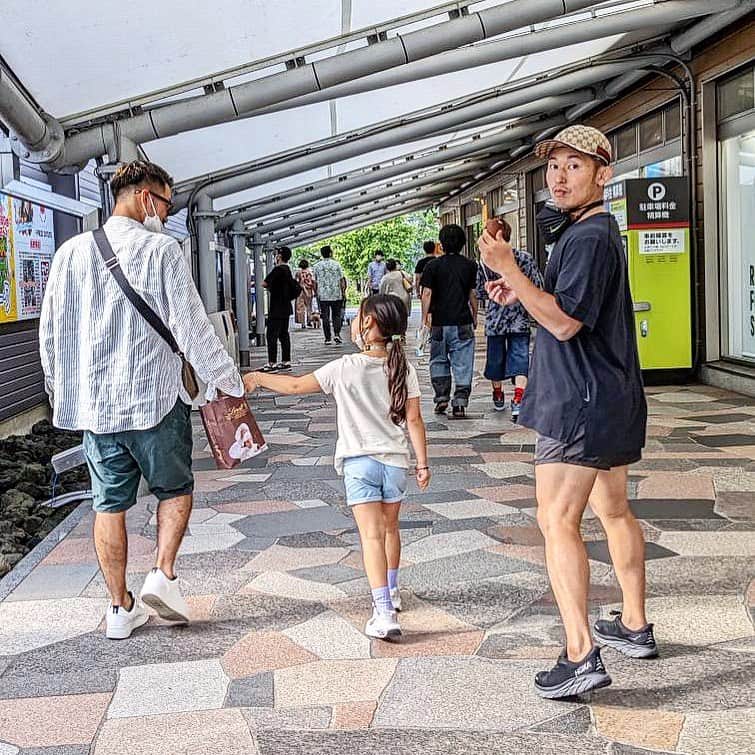 才賀紀左衛門のインスタグラム：「#家族 #親子 #子供 #娘 #パパ #旅行」