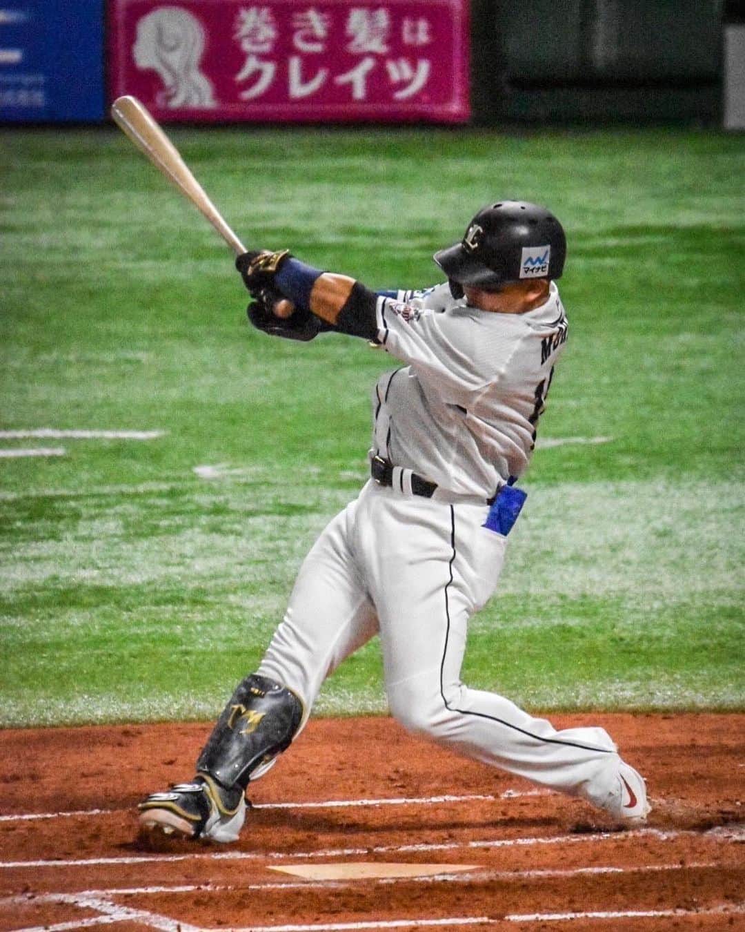 森友哉さんのインスタグラム写真 - (森友哉Instagram)「27歳誕生日無事に迎えれました！！  今年こそ日本一なれるよーに頑張ります！ 応援よろしくお願いします🤲」8月8日 17時49分 - tomoyaaa0808