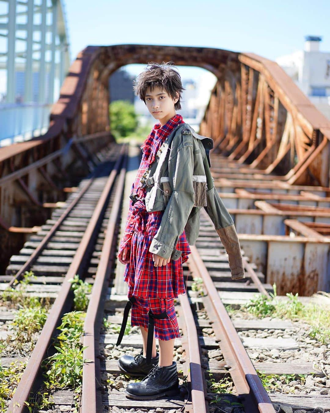 Hyuさんのインスタグラム写真 - (HyuInstagram)「🇬🇧Punk ＋Border 🌍 作品撮り  Photo  @yukkua  Costume @tenbo_official / @tenbo_sanbika  Hair & make up @isshiki_saori  . . . . #tenbo #テンボ　#tenbo_official #作品撮り　#ティーンモデル　#ハーフ男子　#モデル男子  #日英ハーフ　#パンク　#シドビシャス」8月8日 19時42分 - ___h_y_u___