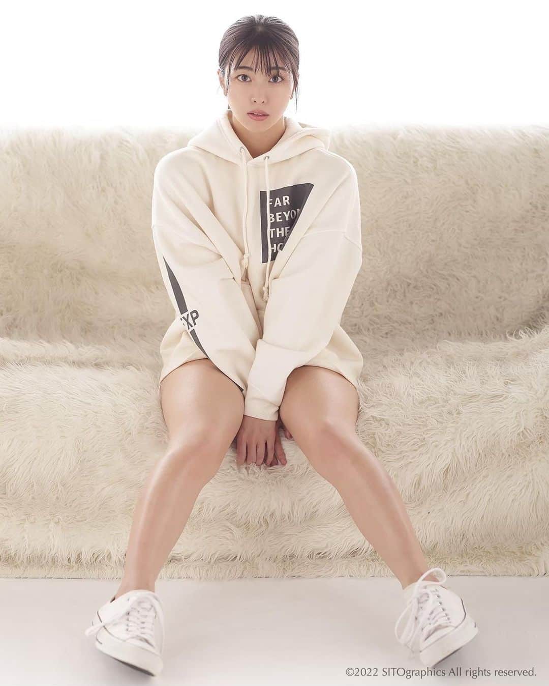 シト山口のインスタグラム：「いつも素敵で爽やか、なばなさん❤️  model 女優 @i_am_nabana  tops flash_packer underwear Calvin Klein photo @sito_yamaguchi   #なばな」