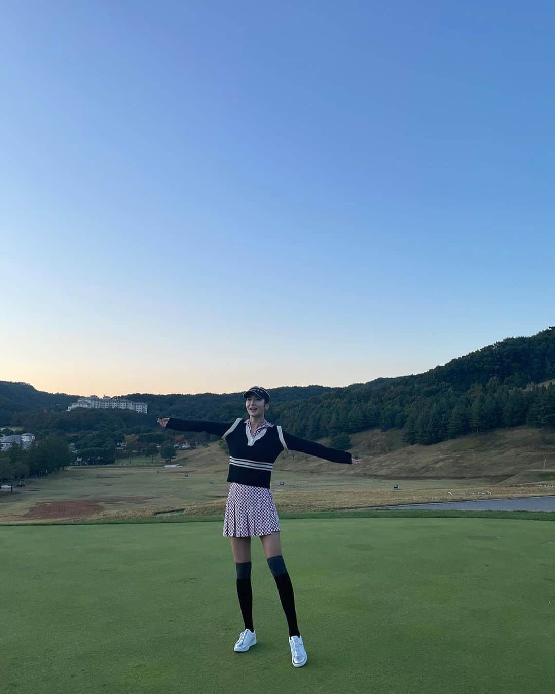 チョン・ユジンのインスタグラム：「⛳️」