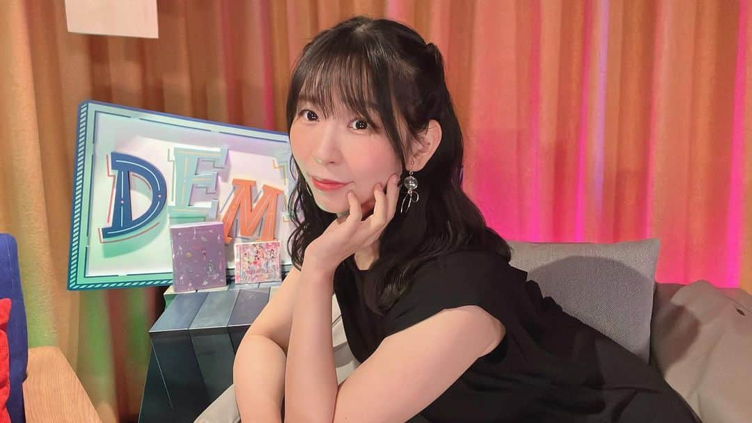 古川未鈴のインスタグラム：「おしゃれスタジオでした！ あいらぶAmazon、twitch！  #amazonmusicstudiotokyo」