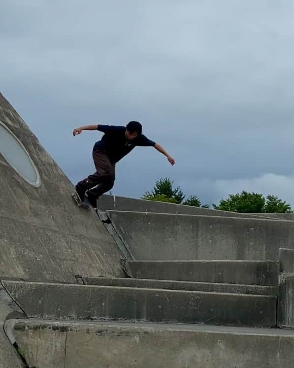 Kayaのインスタグラム：「story clip in 北海道✈️ Thank you good trip @asics_sportstyle_jp   #asicsskateboarding #hufjp」
