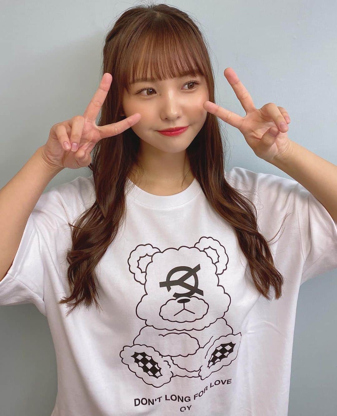 本郷柚巴のインスタグラム：「最近ハマってる髪型🐶  #ハーフアップ #Tシャツ #OY」