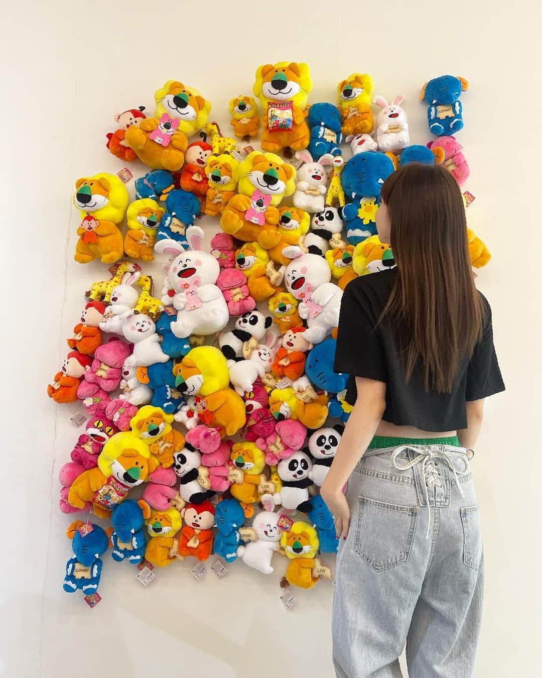 荻野由佳のインスタグラム：「小さい頃たくさん たべたなー！😍😍  #たべっ子どうぶつ」