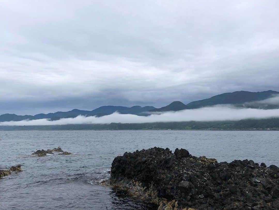 和田 一浩さんのインスタグラム写真 - (和田 一浩Instagram)「6月に佐渡島に石鯛釣りに行ってきました。釣り人チャンネルでYouTubeにアップされました。是非観てください！ #佐渡島　#磯釣り　#石鯛　#Daiwa釣り　#釣り人チャンネル　#和田一浩」7月25日 19時54分 - wadakazuhiro