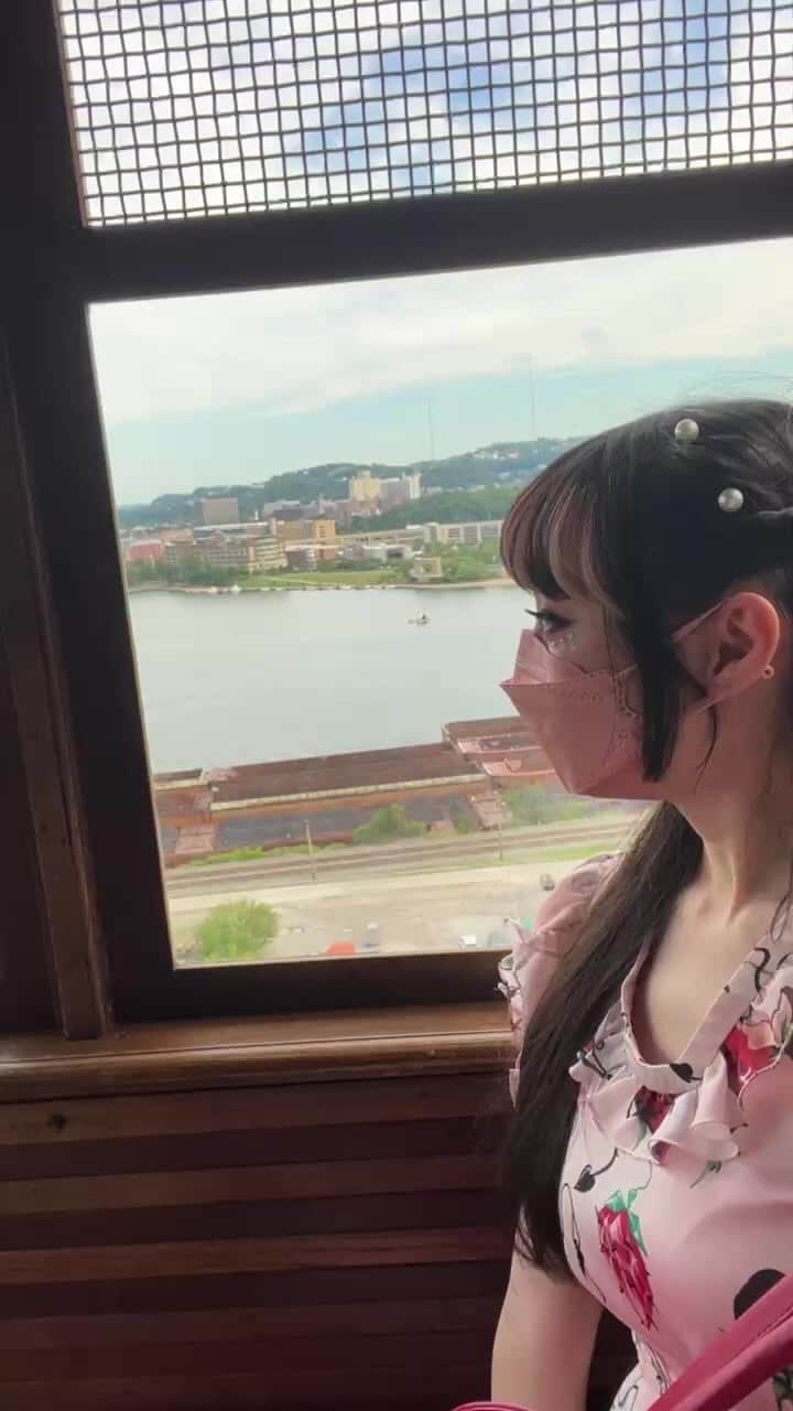 RinRinのインスタグラム：「Pittsburgh Duquesne Incline! ❤️」