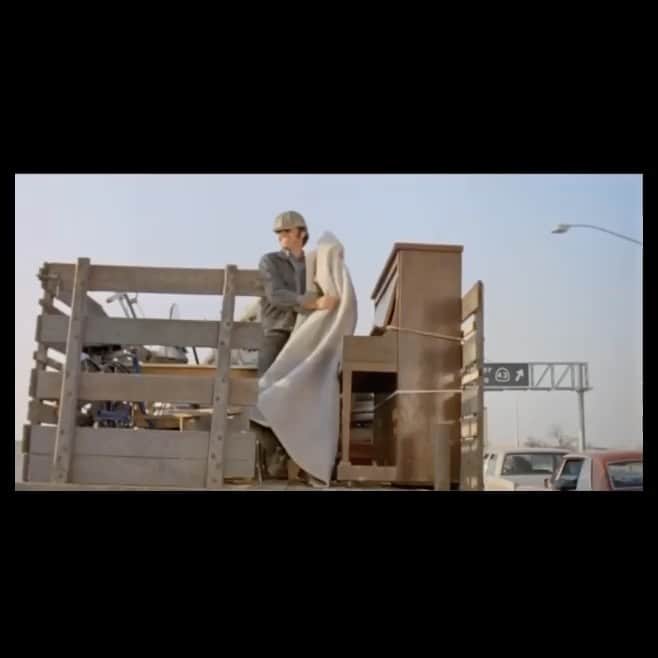 オリヴィア・ワイルドのインスタグラム：「RIP Bob Rafelson. #FiveEasyPieces」