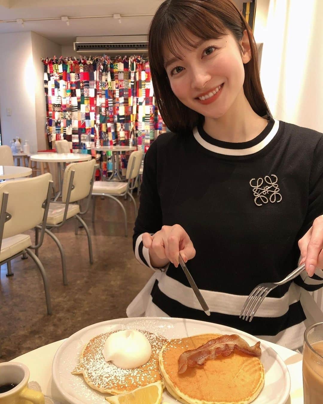 山本里菜さんのインスタグラム写真 - (山本里菜Instagram)「. パンケーキってどうしてこんなに美味しいのかな🥹❤️✨  皆さんが1番好きなパンケーキ屋さん どこですかー？🥞 オススメあったら教えてください🐾  #パンケーキ　 #🥞」7月26日 17時10分 - rinayamamoto_0622