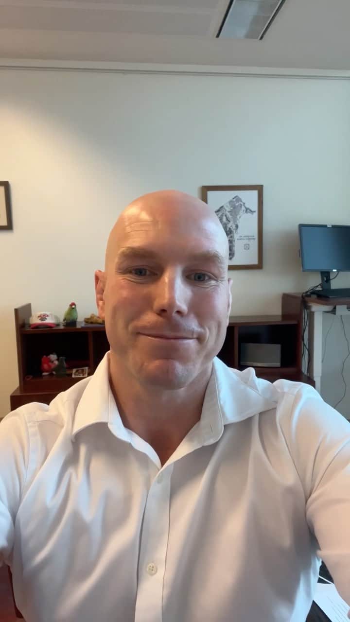 デビッド・ポーコックのインスタグラム：「What a privilege to represent the ACT. Parliament sits today and new Senators and MPs get sworn in. Lots of ceremonial stuff to do and then we can get into it.」