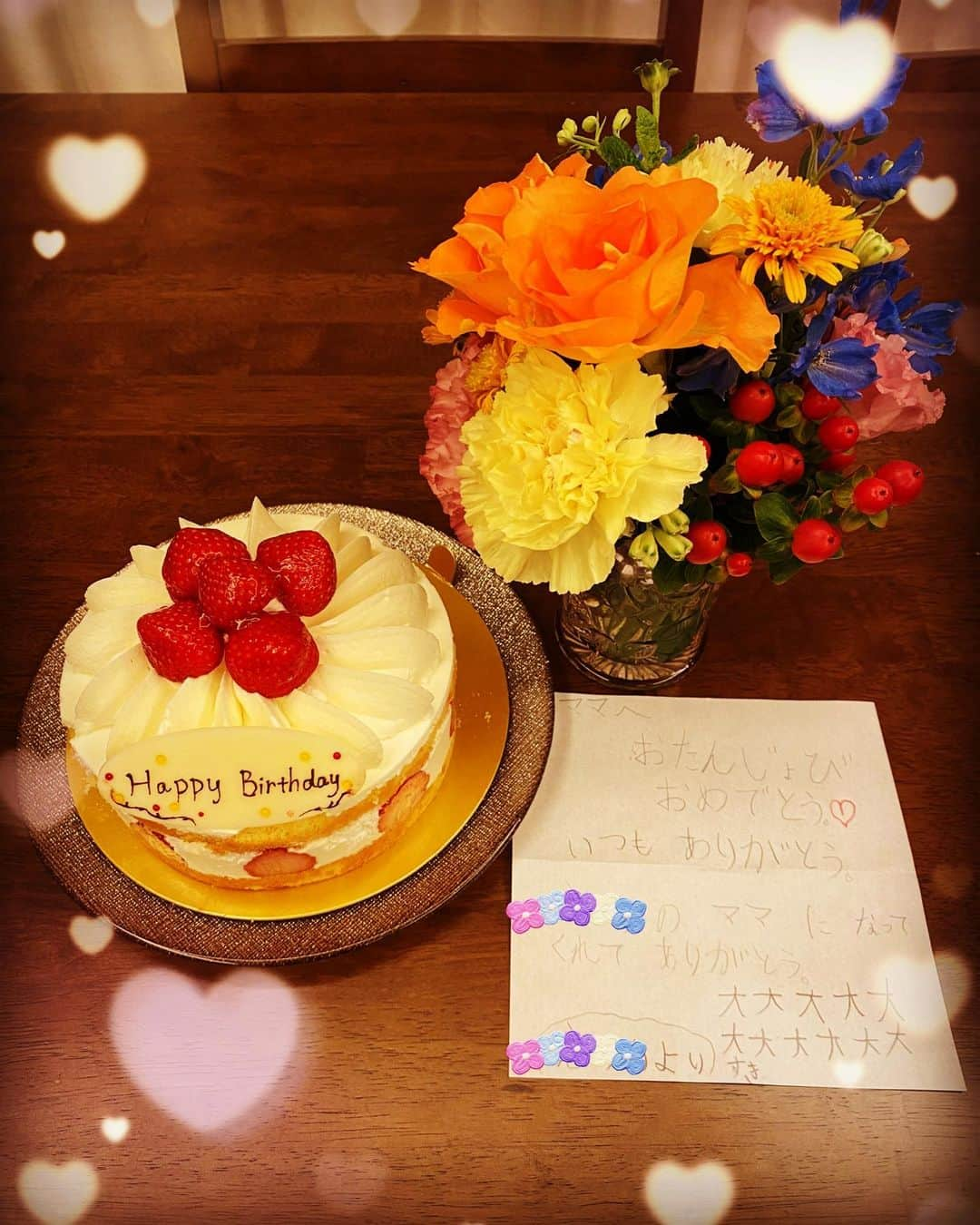 相沢紗世のインスタグラム：「素敵な誕生日でした🥰 ありがとう❤️」