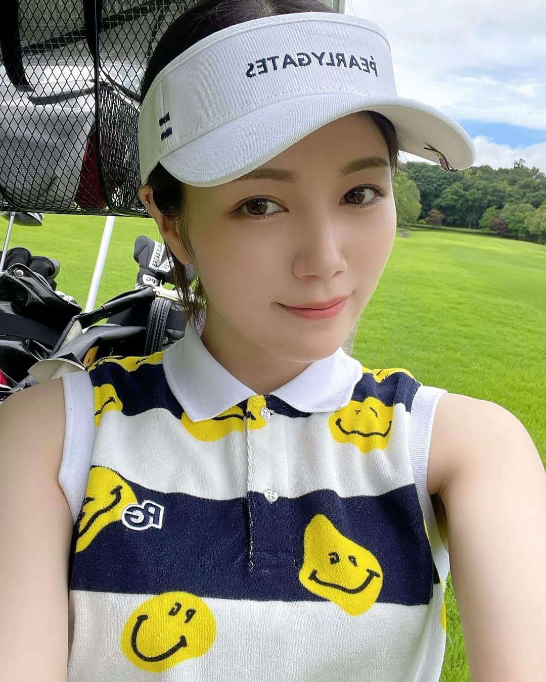 涼森れむのインスタグラム：「. ゴルフ⛳️❤️‍🔥 身体の使い方難しいい🤔」