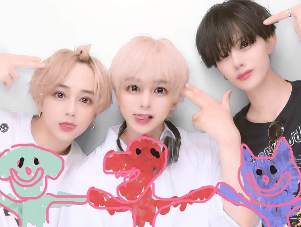 のインスタグラム：「最近何かと集まる事が多い3人ですね🙂😄  #ぷりんと倶楽部 #プリクラ」
