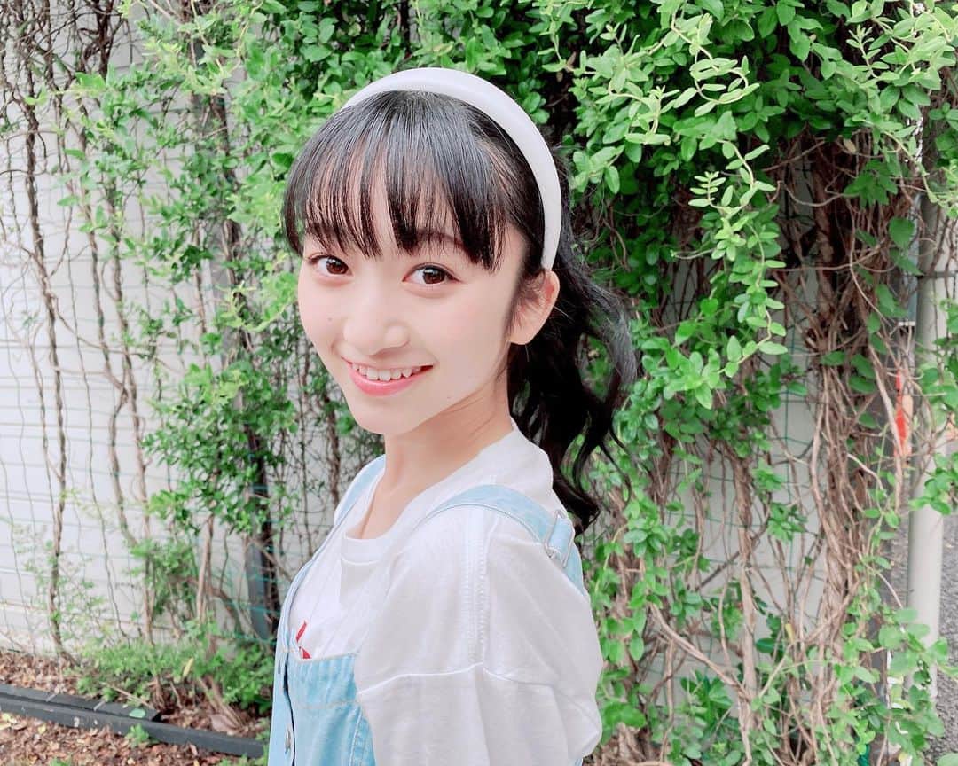 横溝菜帆のインスタグラム：「.  🌻 pop teen 真夏のリアコ祭 🌻  初めてのランウェイ 🎀 とても緊張しました😵‍💫  でも、また新しい経験ができて すごく楽しかったです🥰  ありがとうございました！  #Popteen #真夏のリアコ祭 #横溝菜帆」