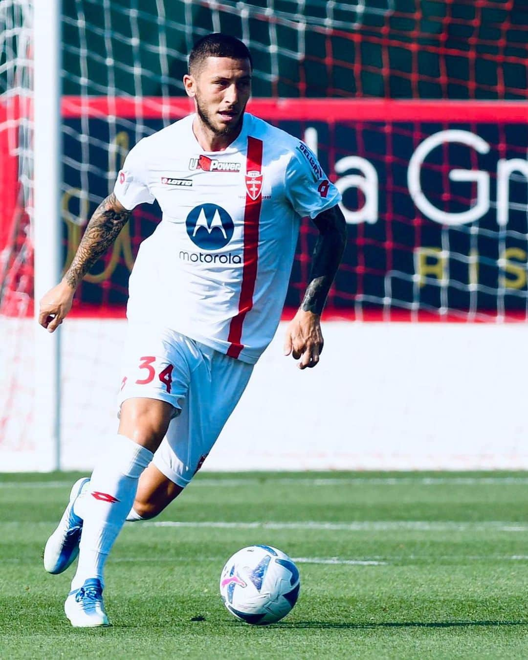 ルカ・マッローネのインスタグラム：「Keep Pushing 🥊🥵   #ACMonza #MonzaRenate #SerieA #Friendly」