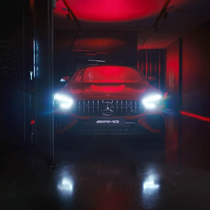 Mercedes AMGのインスタグラム：「On top of the great reveal of their covered car and an unforgettable key handover, #UnboxingYourStar also includes a personalised film complete with lights and sounds.​  Unboxing Your Star is currently available in Böblingen, Kazakhstan, Cairo, selected dealers in China, our new AMG Store in Dubai and our newly opened Brand Center in Essen/Germany.   Visit our website for more information. ​  #MercedesAMG #AMG #AMGExperience」