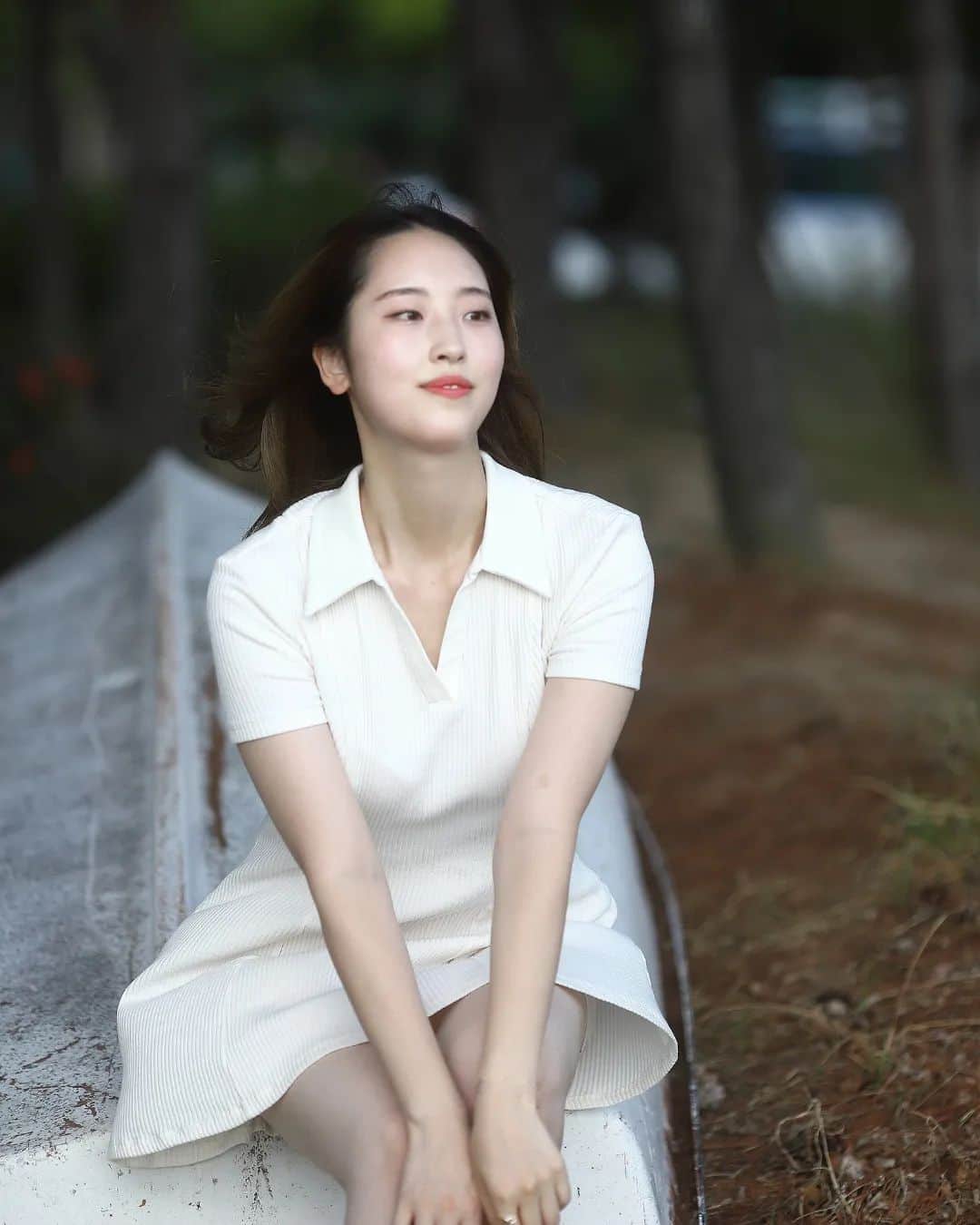 Photographer_善甫(선보)のインスタグラム：「푸른 바다 저멀리 새희망이 넘실거린다   나나를 떠올렸던 🌱」